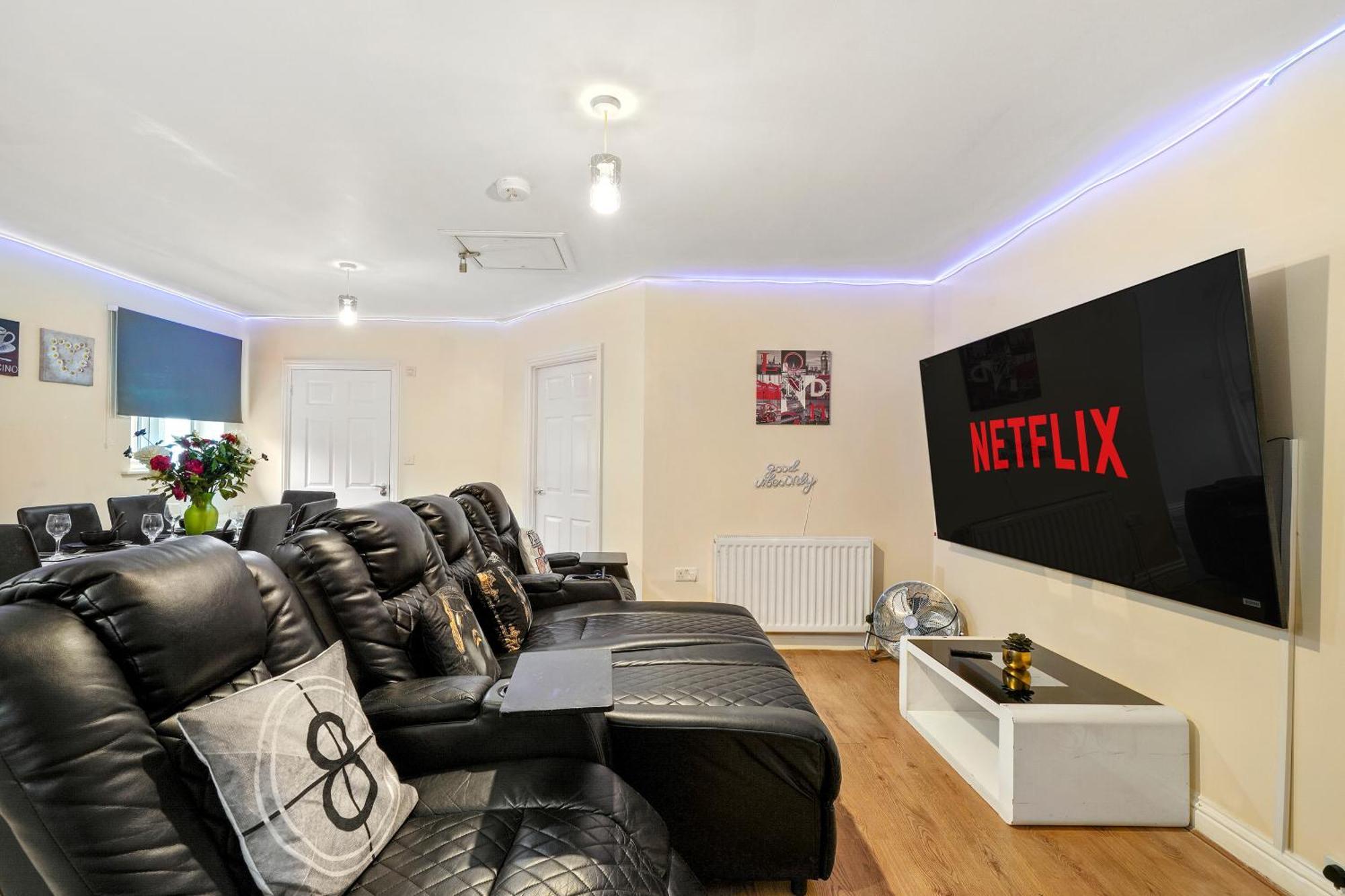Lt Properties Unique Bungalow Style Spacious One Bedroom Apartment In Luton Town Centre Super Size Round Bed Netflix Exteriér fotografie